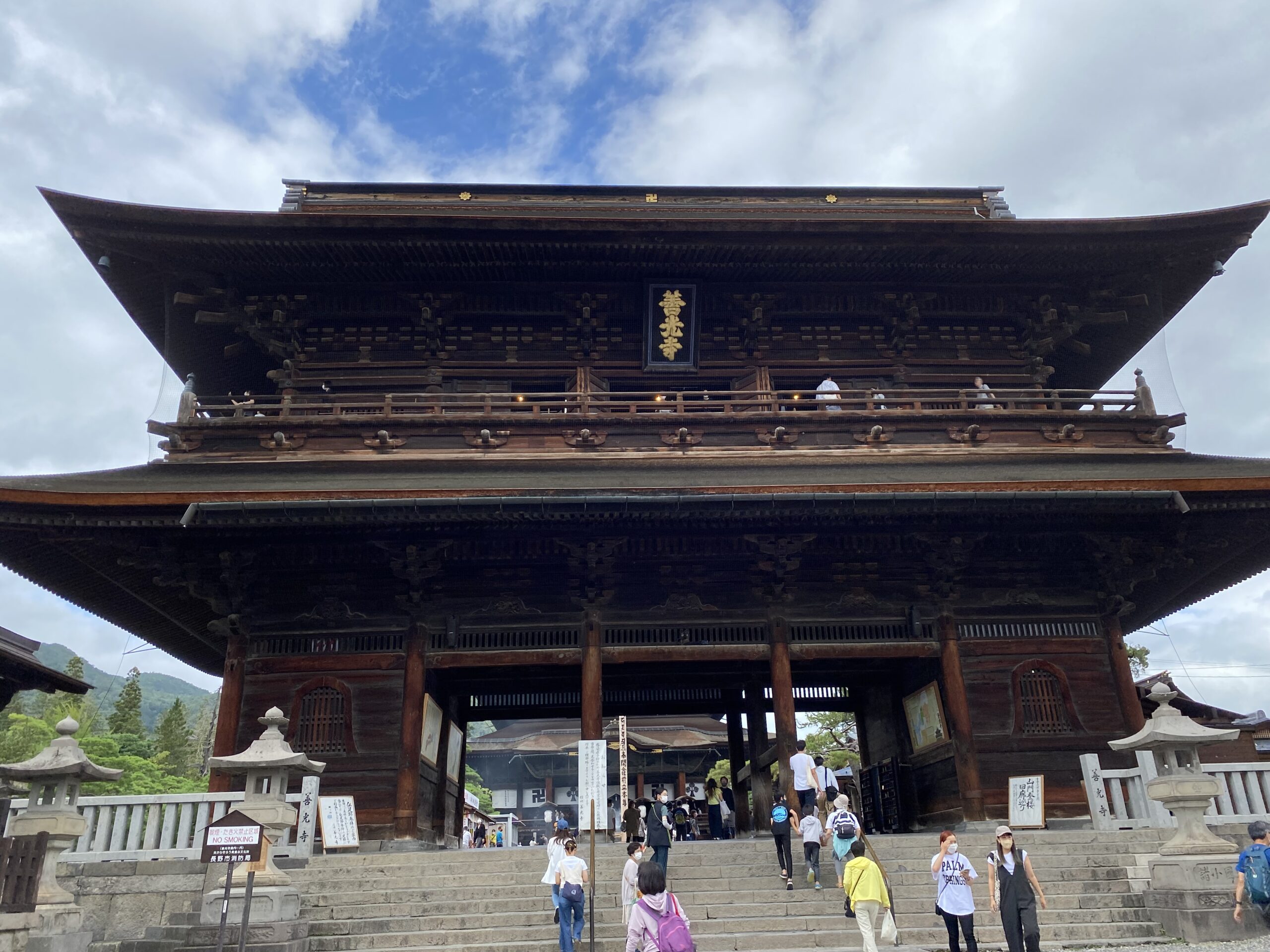 遠くとも一度はお詣れ善光寺…かな